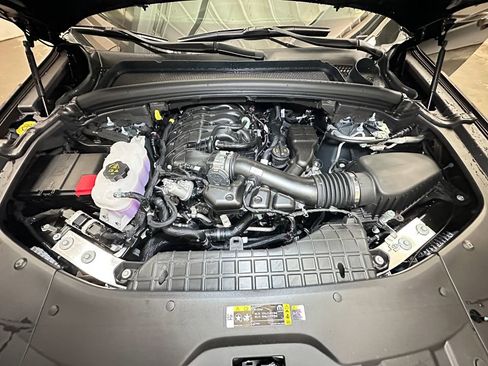 New 2025 Jeep Grand Cherokee Limited w/ Black Appearance Package image 46