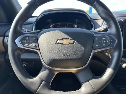 Certified 2023 Chevrolet Traverse LT FWD image 20