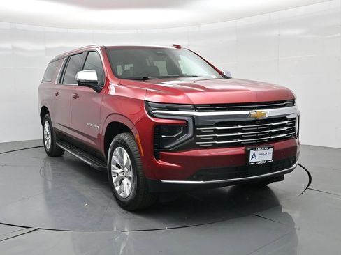 Used 2025 Chevrolet Suburban Premier image 44