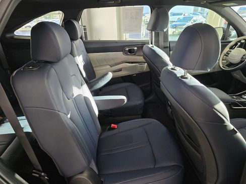 Used 2023 Kia Sorento SX Prestige image 40