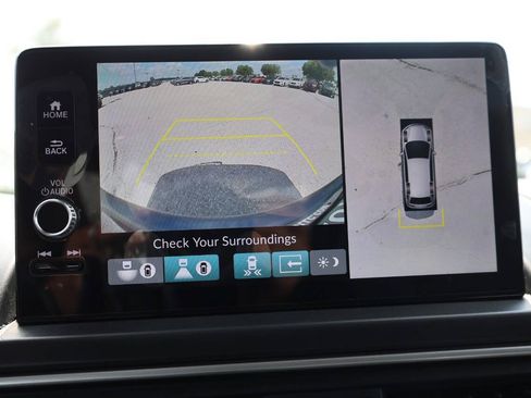Used 2024 Honda Pilot Elite image 23
