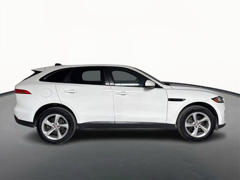 Used 2020 Jaguar F-PACE Premium image 4
