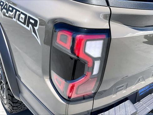 Used 2025 Ford Ranger Raptor AWD/4WD image 32