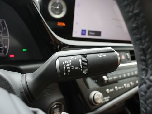 Used 2024 Lexus ES 350 w/ Premium Package FWD image 14