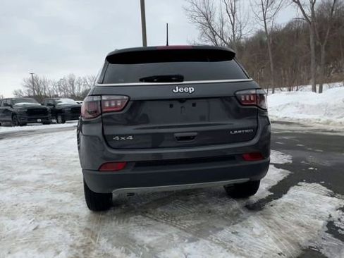Used 2024 Jeep Compass Limited image 7