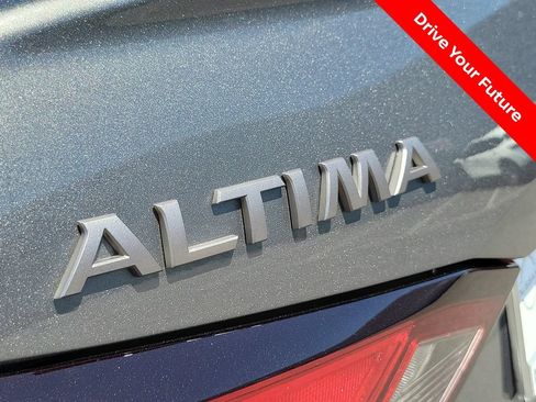 Certified 2025 Nissan Altima 2.5 S FWD image 23