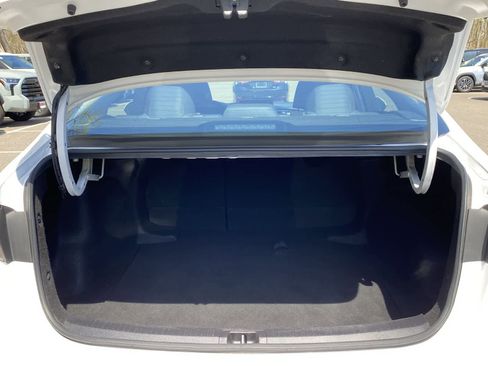 Used 2023 Toyota Corolla LE FWD image 14