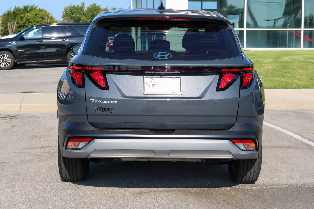 Certified 2026 Hyundai Tucson SE FWD image 4