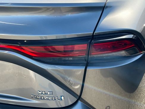 Used 2021 Toyota Mirai w/ Advanced Technology Package RWD image 18