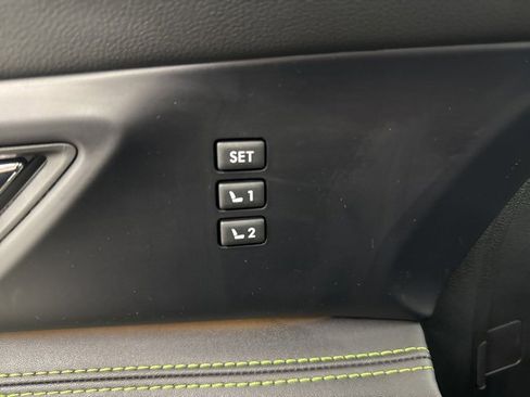 Used 2025 Subaru Ascent Bronze Edition w/ Onyx Package image 13