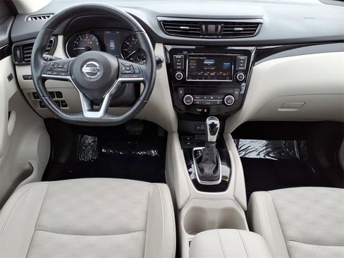 Certified 2022 Nissan Rogue Sport SV w/ Technology Package image 8