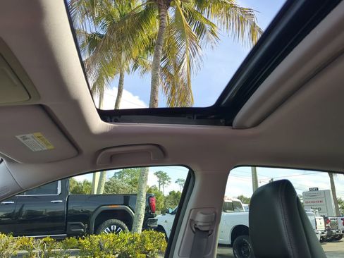 Used 2016 Honda Accord Touring image 21