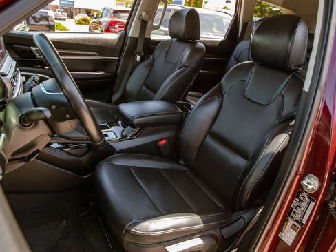 Used 2022 Kia Telluride LX FWD image 14