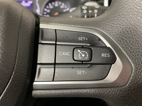 Used 2022 Jeep Compass Sport image 17