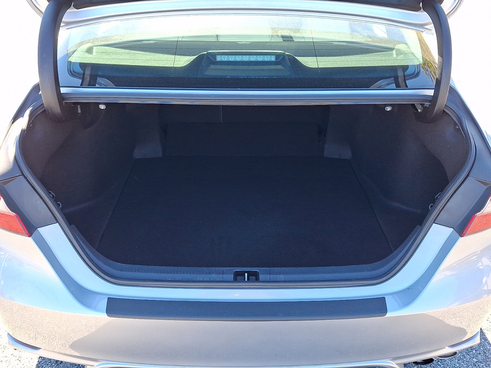 Used 2019 Toyota Camry SE w/ Protection Package (Q2) FWD image 28