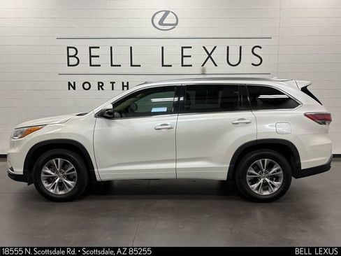 Used 2015 Toyota Highlander XLE FWD image 8