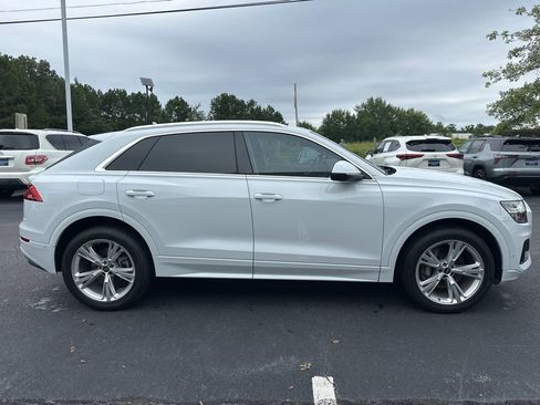 Used 2023 Audi Q8 Premium Plus image 2