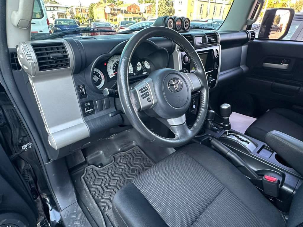 Used 2007 Toyota FJ Cruiser 4WD image 11