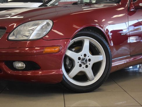 Used 2004 Mercedes-Benz SLK 230 image 16