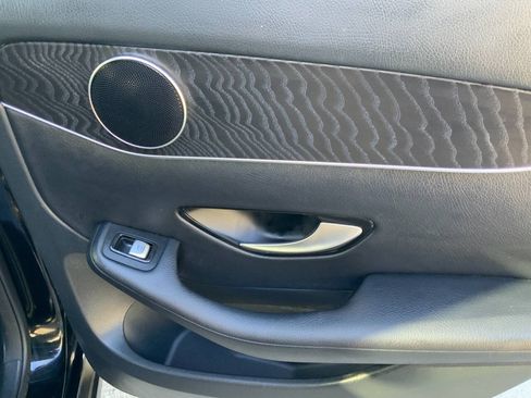 Used 2018 Mercedes-Benz GLC 300 image 19