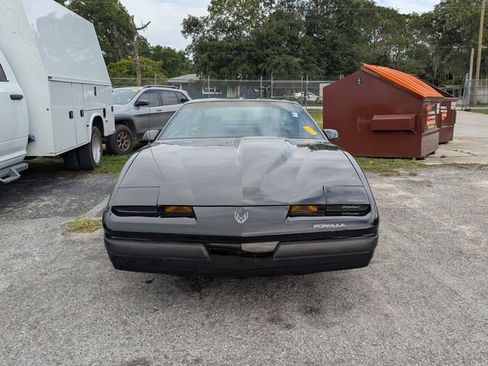 Used 1989 Pontiac Firebird Coupe RWD image 2