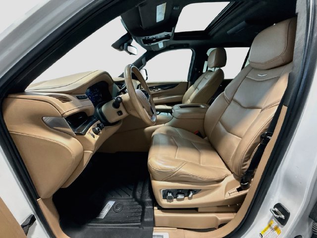 Used 2020 Cadillac Escalade Platinum AWD/4WD image 18