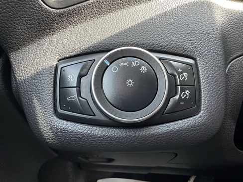 Used 2017 Ford Escape SE image 12