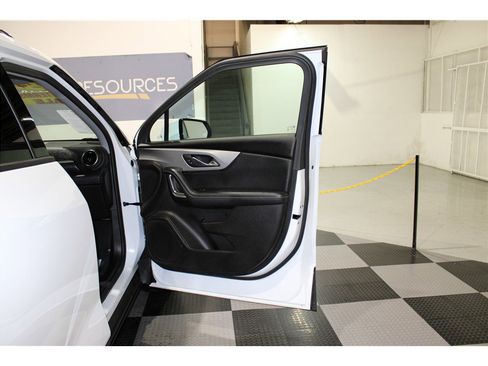 Used 2024 Chevrolet Blazer LT image 25