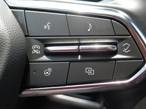 Used 2026 Chevrolet Equinox LT FWD image 14