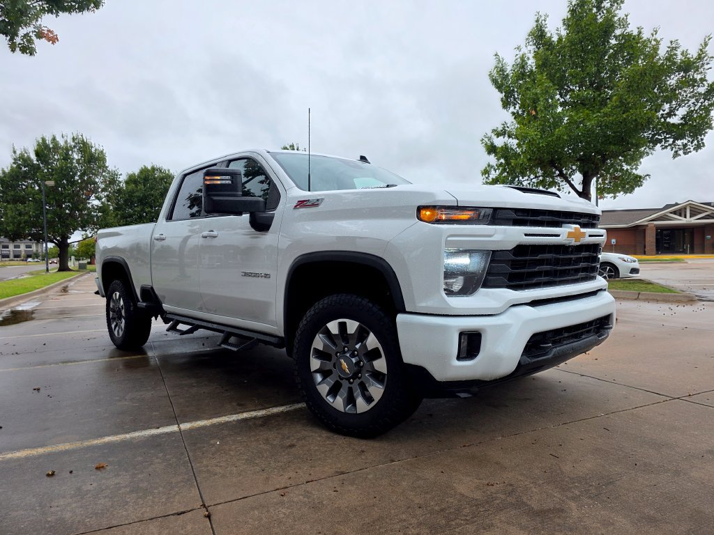Used 2024 Chevrolet Silverado 3500 LT w/ Texas Edition AWD/4WD image 6