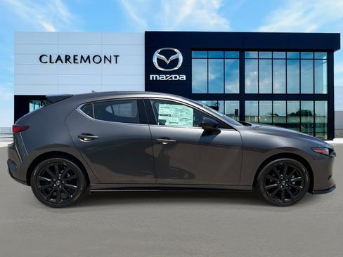 New 2026 MAZDA MAZDA3 Hatchback w/Premium Plus Pkg AWD/4WD image 4