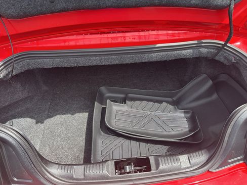 Used 2020 Ford Mustang Premium RWD image 6