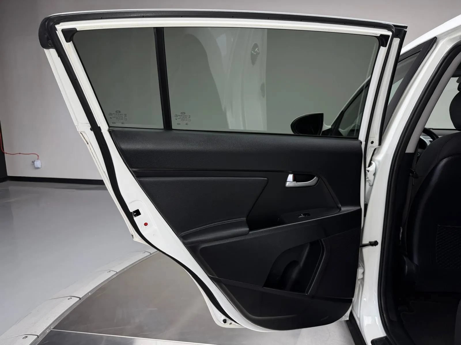 Used 2015 Kia Sportage LX FWD image 14