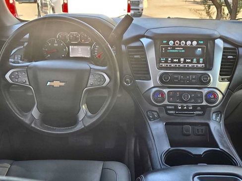 Used 2016 Chevrolet Suburban LT RWD image 14