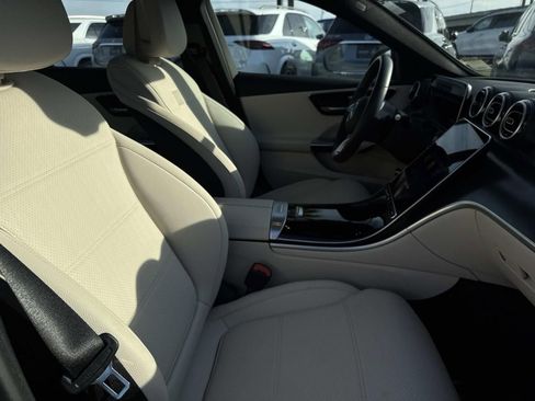 Used 2025 Mercedes-Benz C 300 Sedan image 12