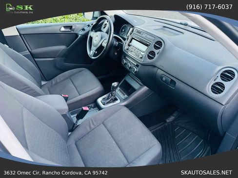 Used 2013 Volkswagen Tiguan S image 14