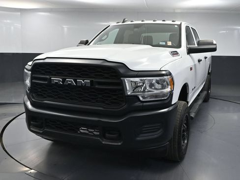 Used 2022 RAM 2500 Tradesman AWD/4WD image 12