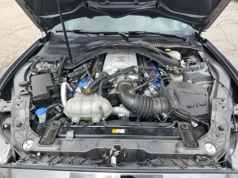 Used 2021 Ford Mustang Shelby GT500 w/ Technology Package RWD image 8