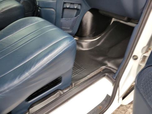 Used 2005 Chevrolet Astro image 47