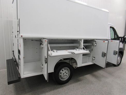 Used 2016 RAM ProMaster 2500 w/ Interior Convenience Group image 29