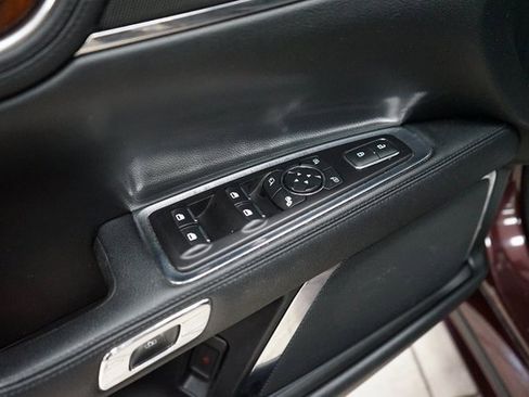 Used 2017 Lincoln Continental Reserve w/ Technology Package image 29