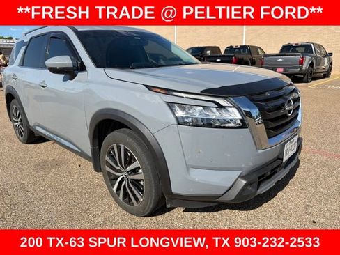 Used 2024 Nissan Pathfinder Platinum FWD image 1