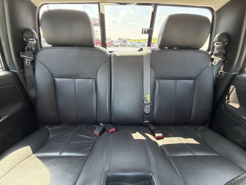 Used 2010 GMC Canyon SLT AWD/4WD image 25