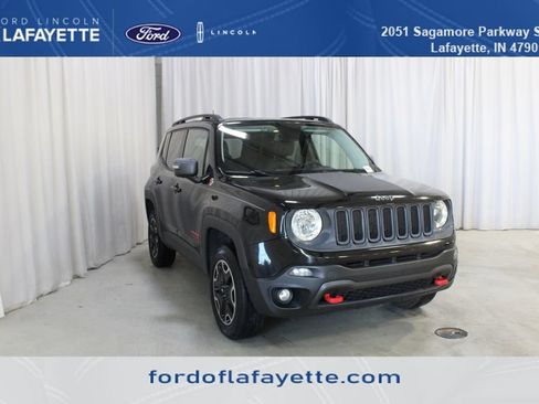 Used 2016 Jeep Renegade Trailhawk w/ Premium Trailhawk Package AWD/4WD image 1