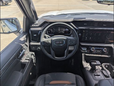 New 2026 GMC Sierra 1500 AT4 w/ AT4 Premium Package AWD/4WD image 3