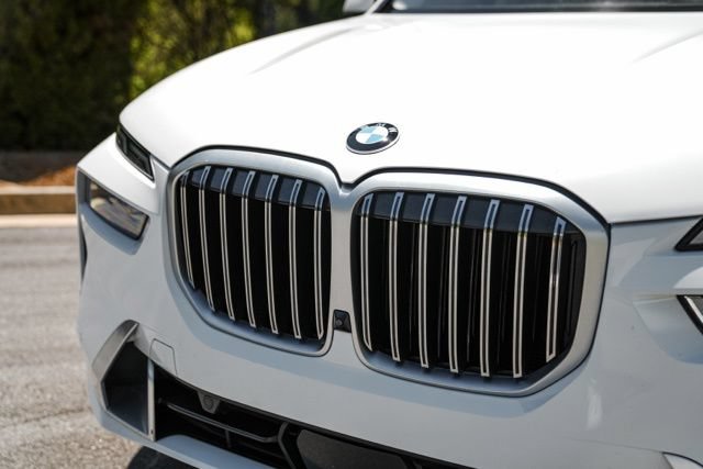 Used 2023 BMW X7 xDrive40i AWD/4WD image 20