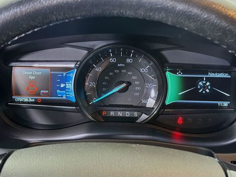 Used 2018 Ford Explorer XLT w/ Equipment Group 202A image 15