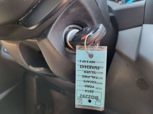 Used 2014 Ford Escape SE FWD image 12