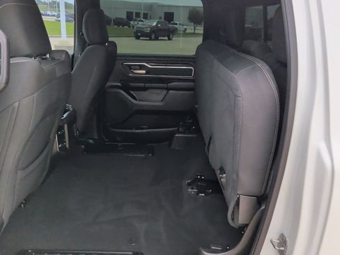 Used 2019 RAM 1500 Big Horn RWD image 39