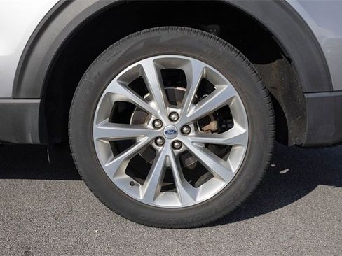 Used 2021 Ford Explorer Platinum w/ Equipment Group 601A image 6